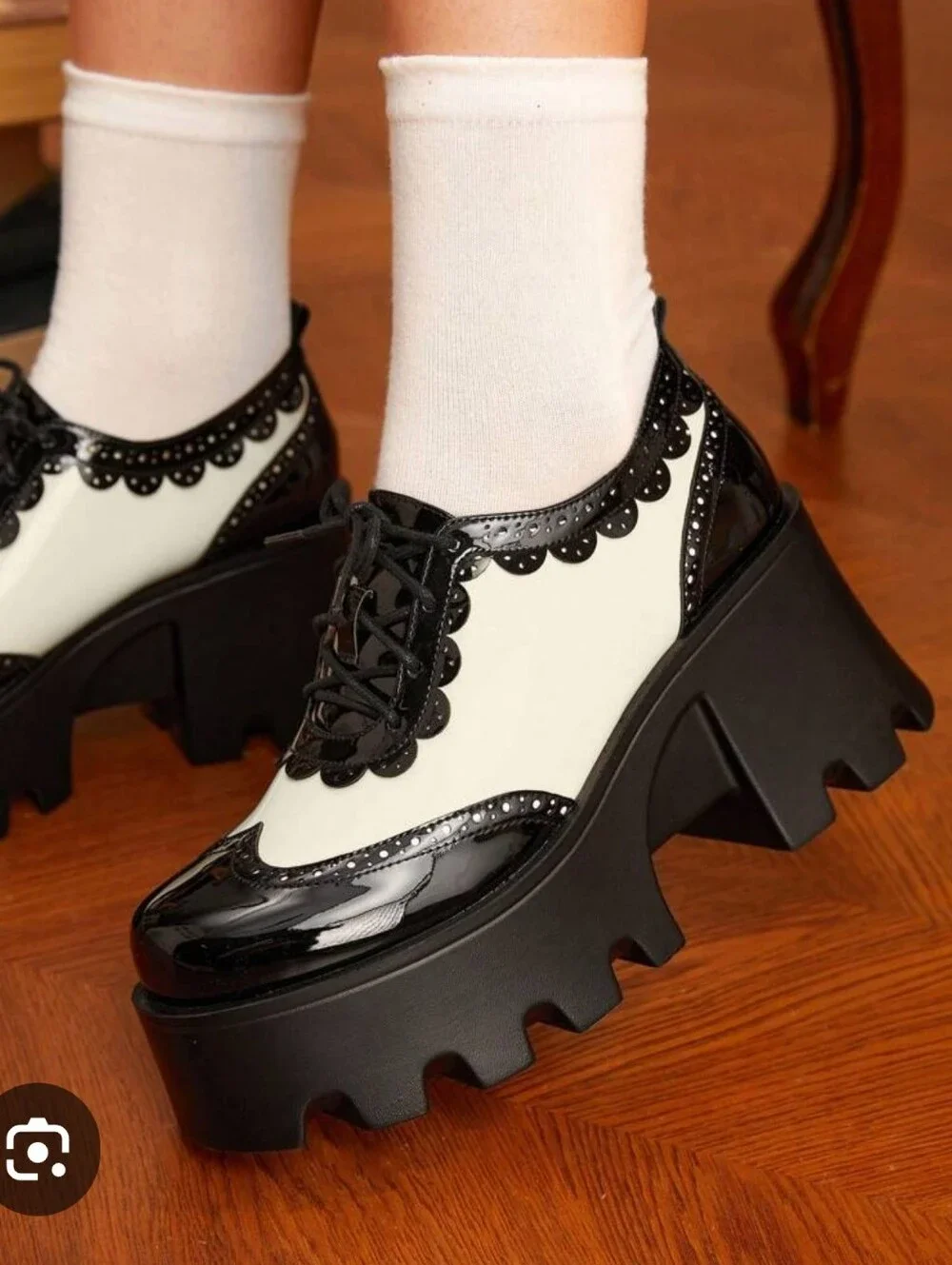 💰SHEIN Chunky Brogue Platform Shoes - Black & White